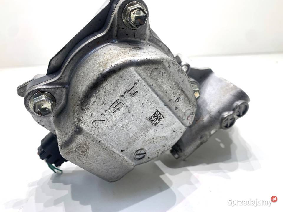 POMPA WODY LEXUS LBX