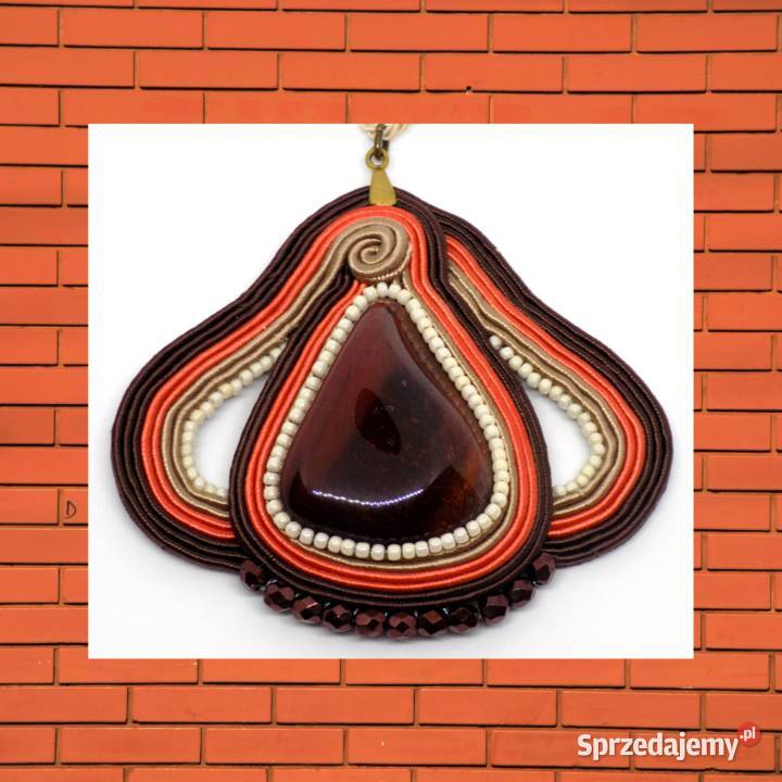 WISIOR NOCNY MOTYL SUTASZ