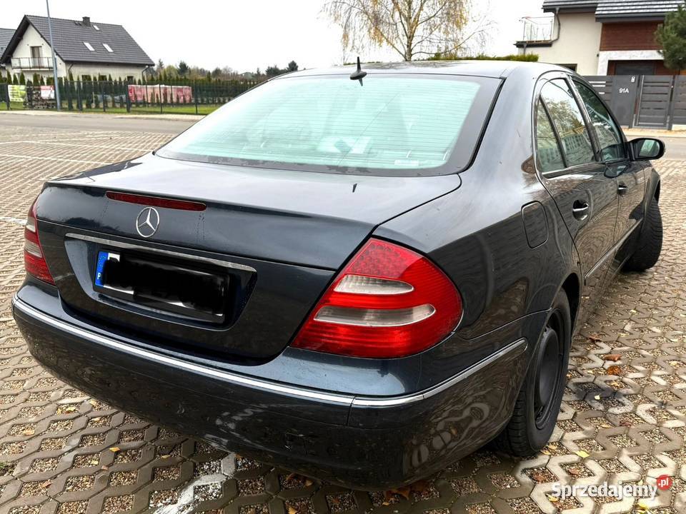 Mercedes W211 22 CDI 150 granatowy Motoryzacja wielkopolskie Róża
