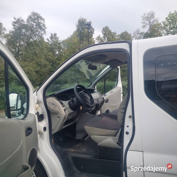 Opel Vivaro Trafic 6 OSÓB Niski Przebieg Klima Motoryzacja Siewierz sprzedam
