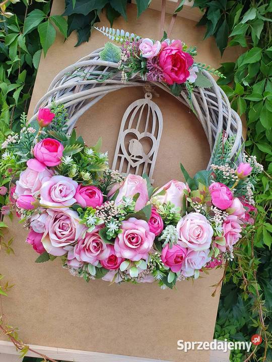Wianek stroik kompozycja różowy klatka z Promnice