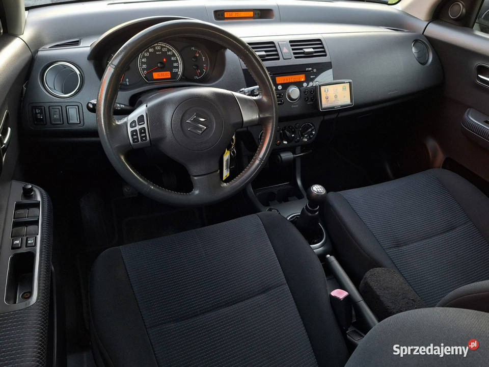 Suzuki Swift 13i Z NiEMiEC Ładny kurtyny powietrzne