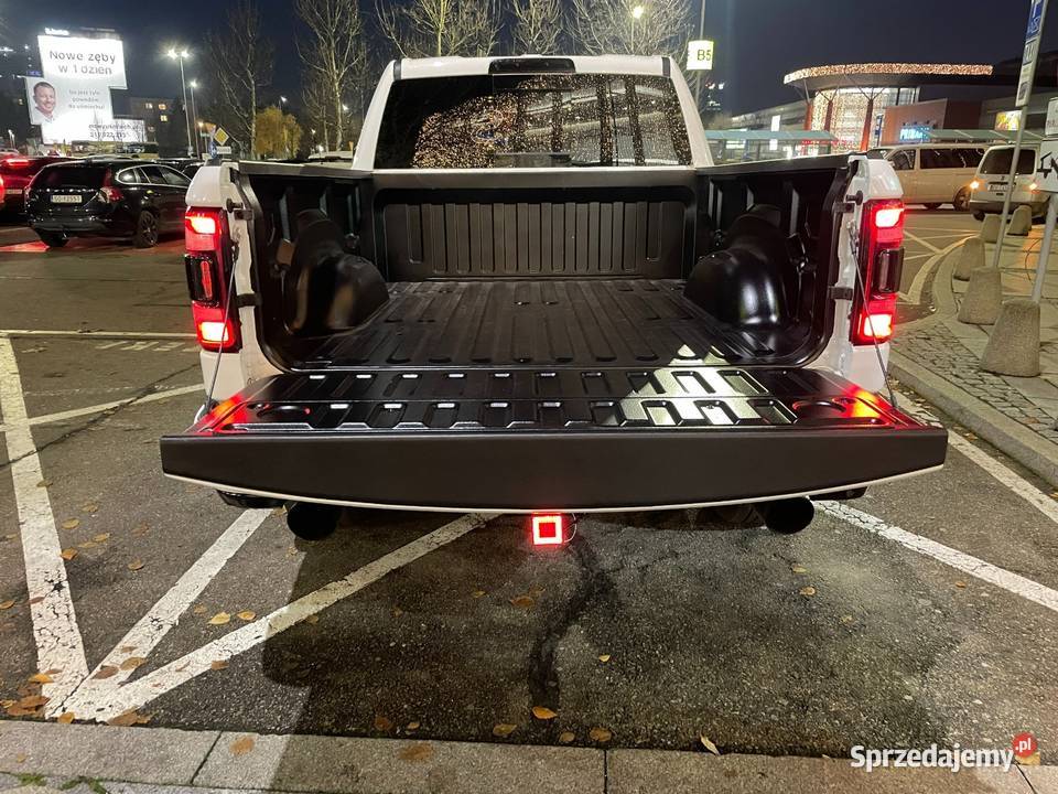 Nowy Dodge Ram 1500 57 V8 HEMI eTorque 2023 Katowice sprzedam