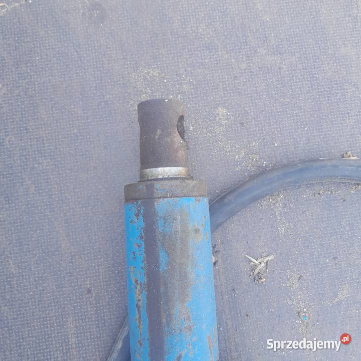 Siłownik hydrauliczny rozkładania belki Do opryskiwaczy Lubochnia