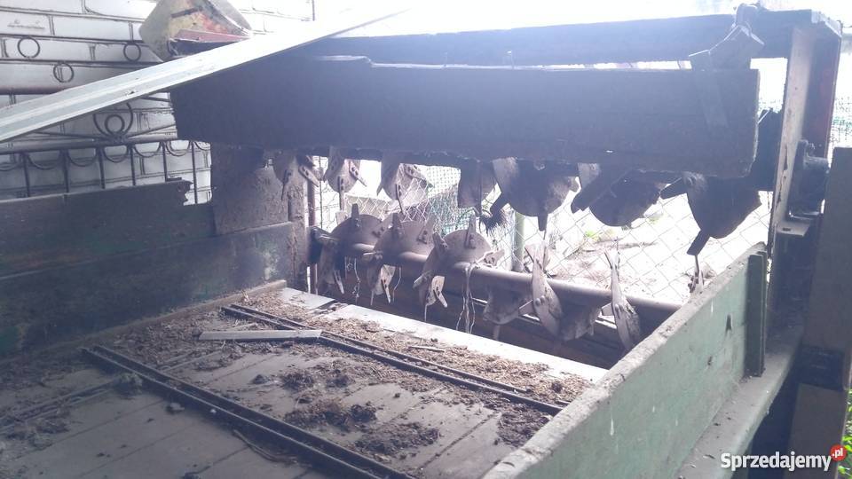 Rozrzutnik przyczepa Samozbierająca nieuszkodzony Jadwinów