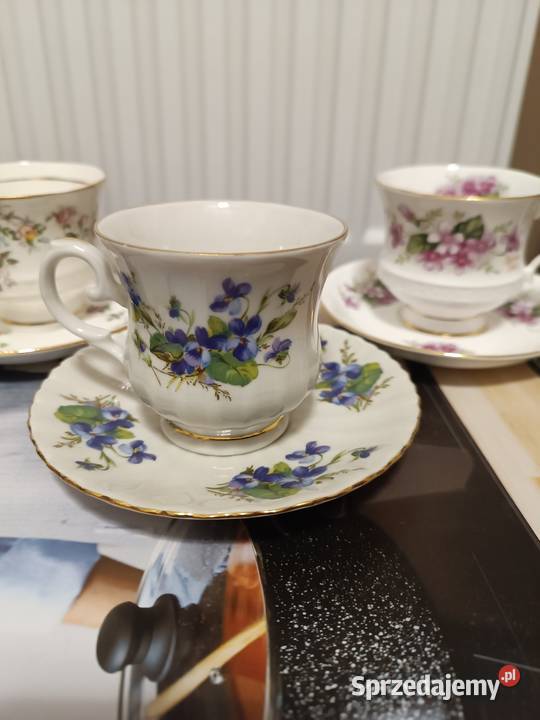 Ładne filiżanki Filiżanki i spodki