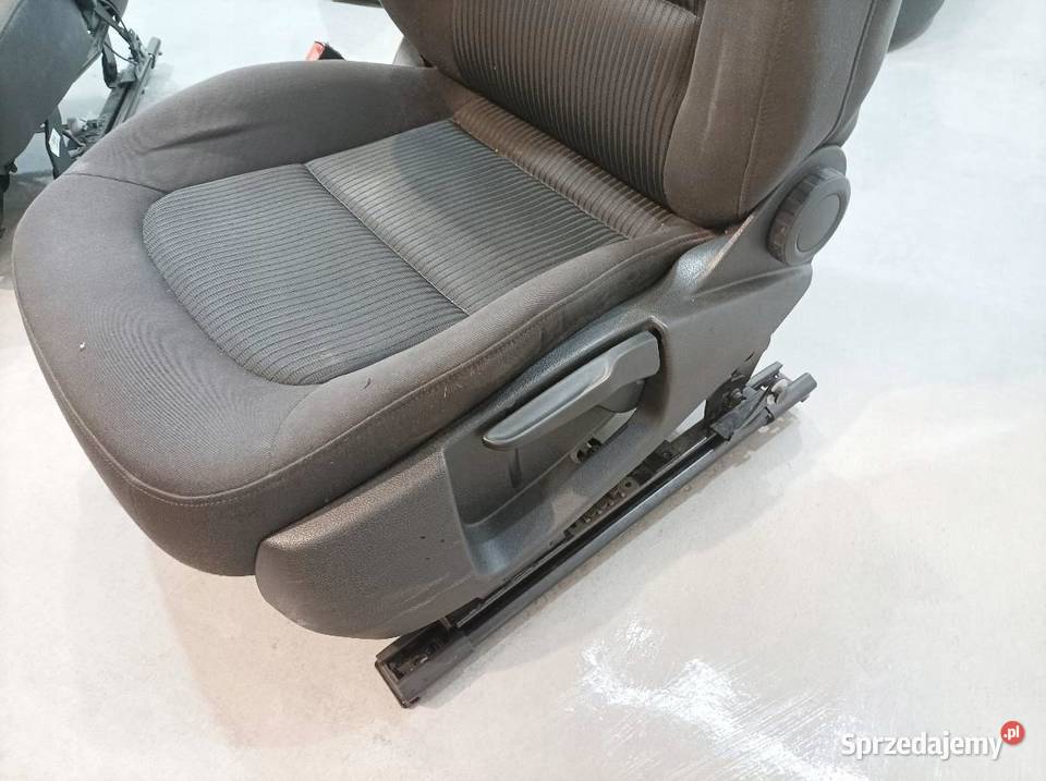 FOTELE PRZÓD KANAPA KPL KOMBI AVANT GRZANE Audi