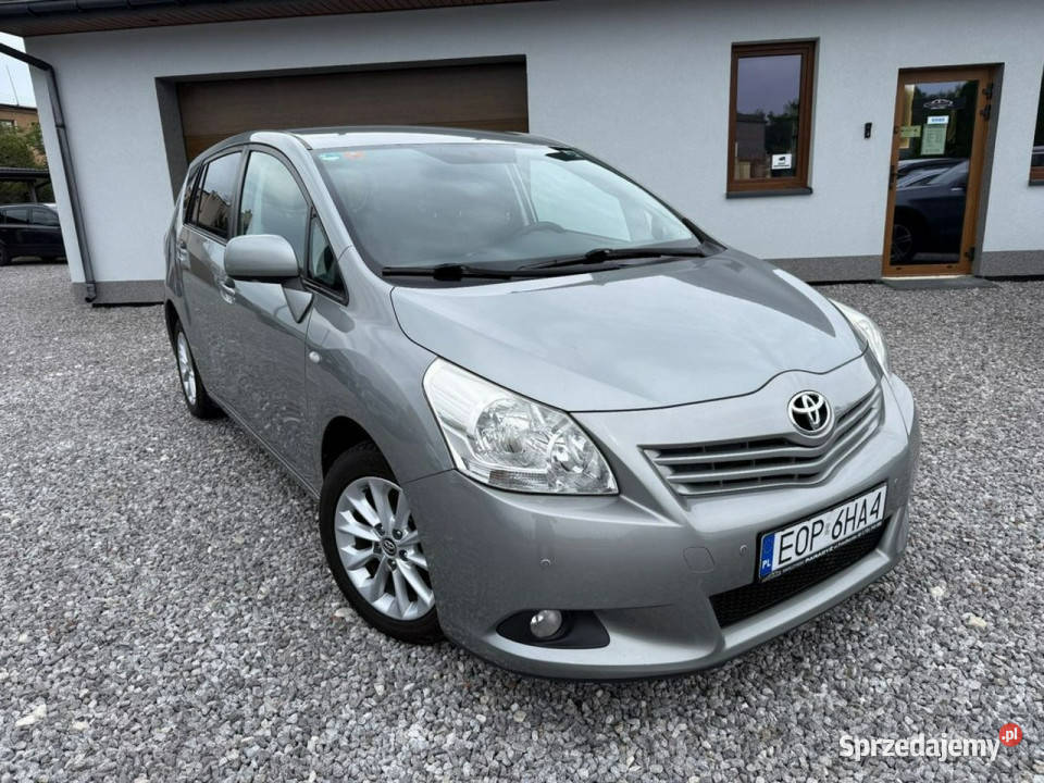 Toyota Verso Kamera Navi Niemcy Zarejestrowany Motoryzacja Paradyż
