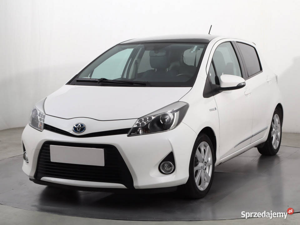Toyota Yaris 15 Hybrid sprzedam