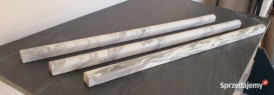 Wałek Marmurowy ścienny Bianco Carrara Bielawa