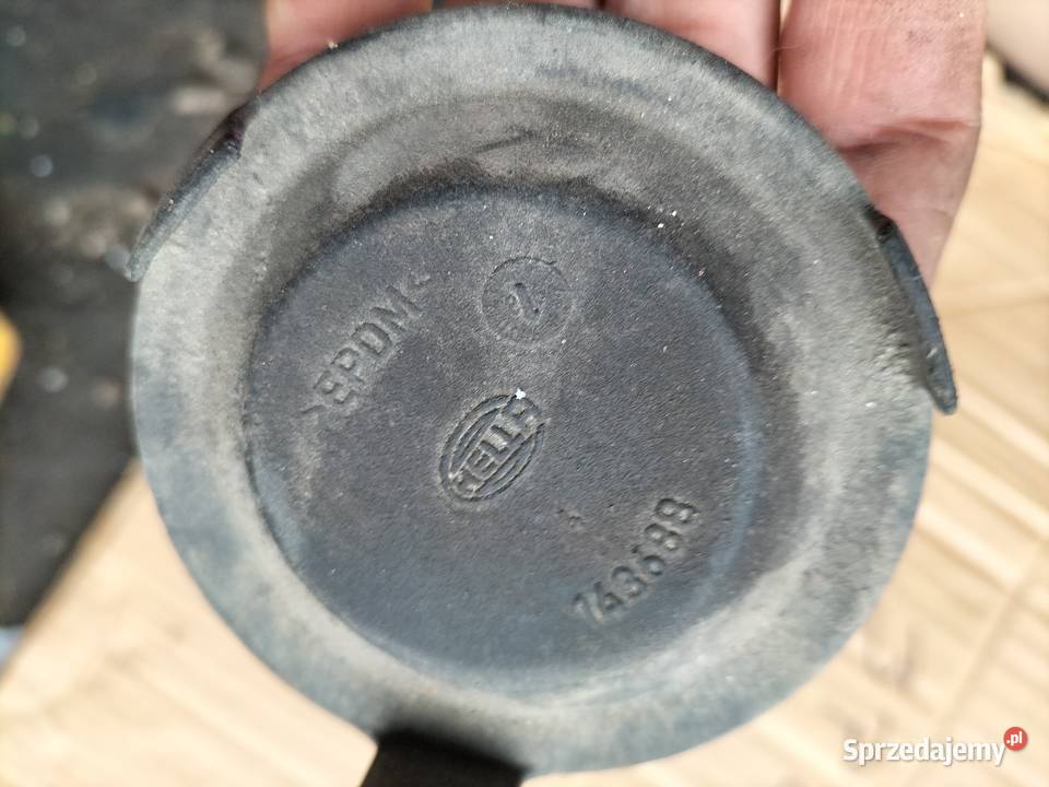 DEKIELEK LAMPY OSŁONA ŻARÓWEK HELLA 743688 Kamień-Kolonia