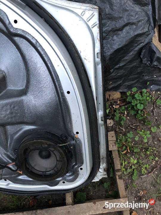 Drzwi prawy tył mercedes W203 kombi kolor 744 Radom