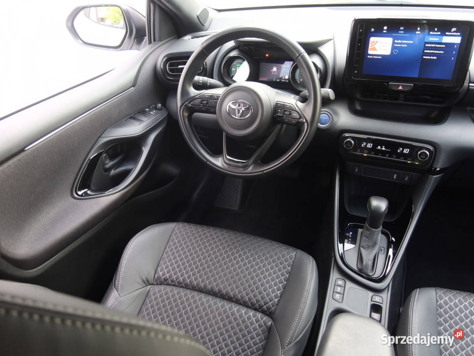 Toyota Yaris 15 VVTi Hybrid