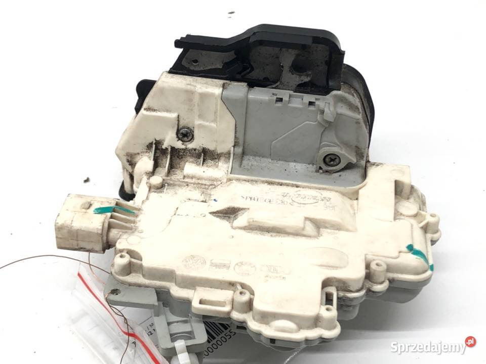 ZAMEK DRZWI PRAWY PRZÓD AUDI A6 C6 Kombi 0411 sprzedam
