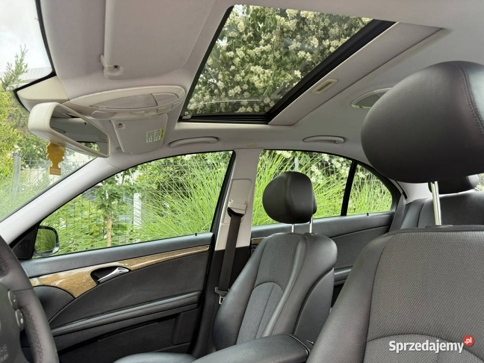 Mercedes E 200 zadbana 100 oryginalny przebieg czujnik martwego pola wielkopolskie Poznań sprzedam