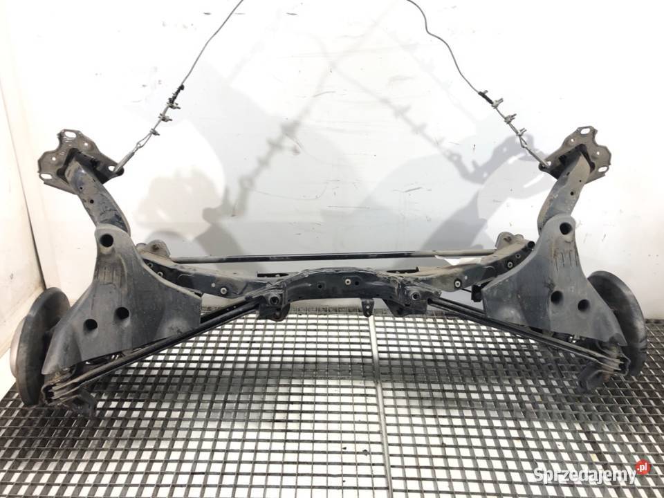 BELKA TYŁ BMW F45 Minivan TYLNA ZAWIESZENIA