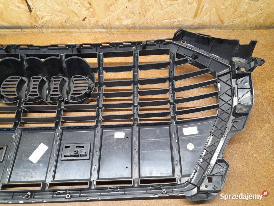 AUDI Q3 ATRAPA CHŁODNICY GRILL 83A853651E sprzedam