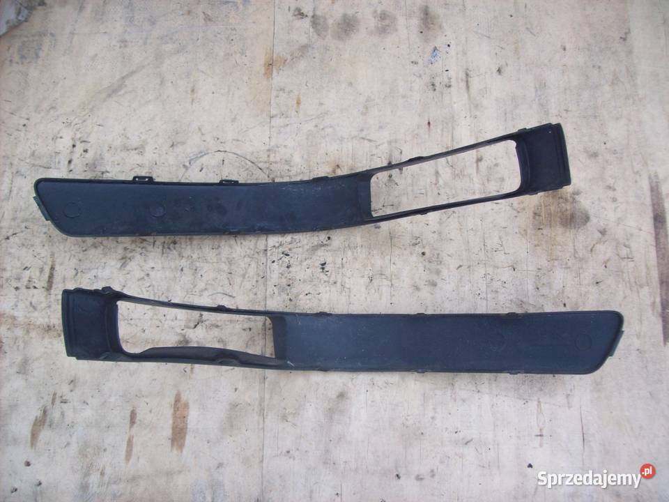 Audi 80 B4 Listwa zderzaka pod halogen prawa mazowieckie Mińsk Mazowiecki