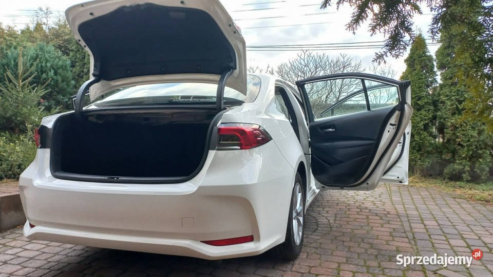 Toyota Corolla ECVT 18 Hybryda Pełna historia wspomaganie kierownicy Gdańsk