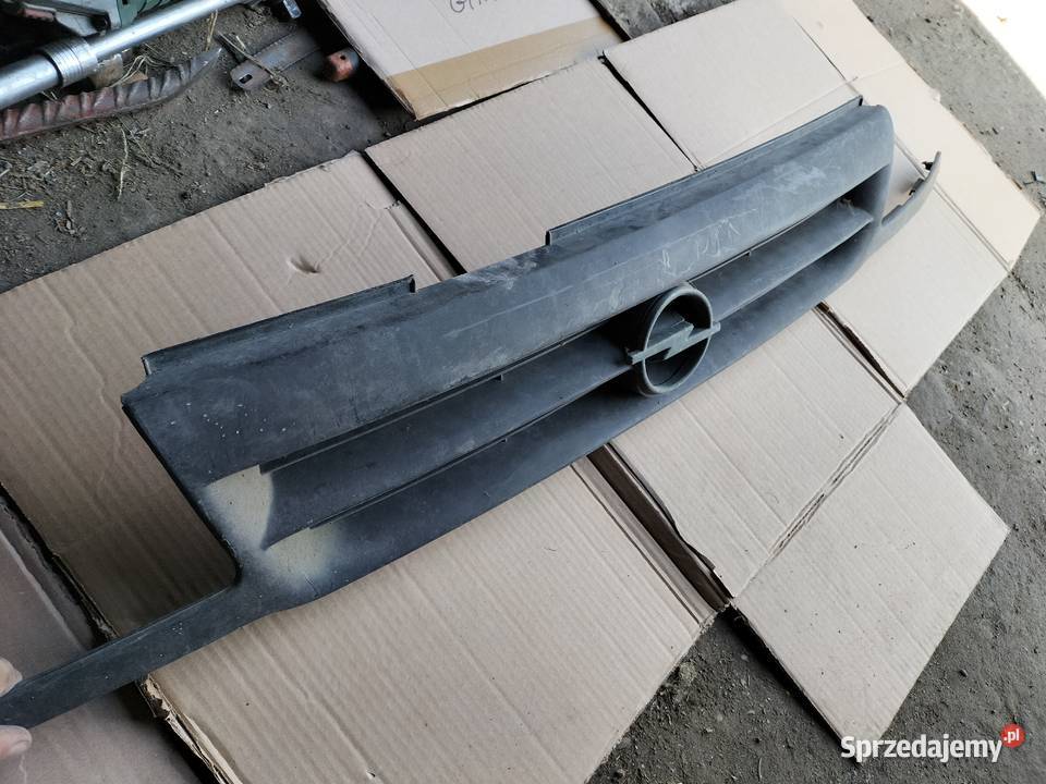 OPEL ASTRA F ATRAPA ATRAPKA ZDERZKA GRILL osobowe Atrapy Kamień-Kolonia