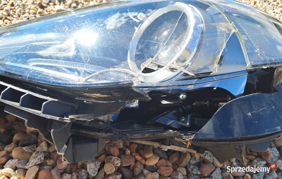 ALFA ROMEO GIULIA LAMPA XENON Lampy przednie