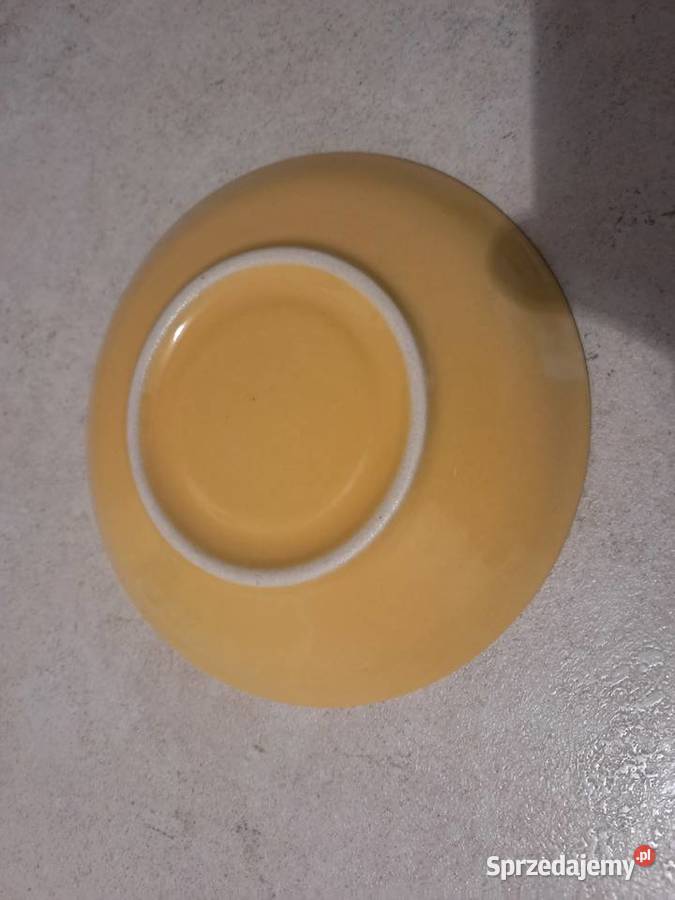 Talerzyki spodeczki pod filiżanki 5 sprzedam Kraków