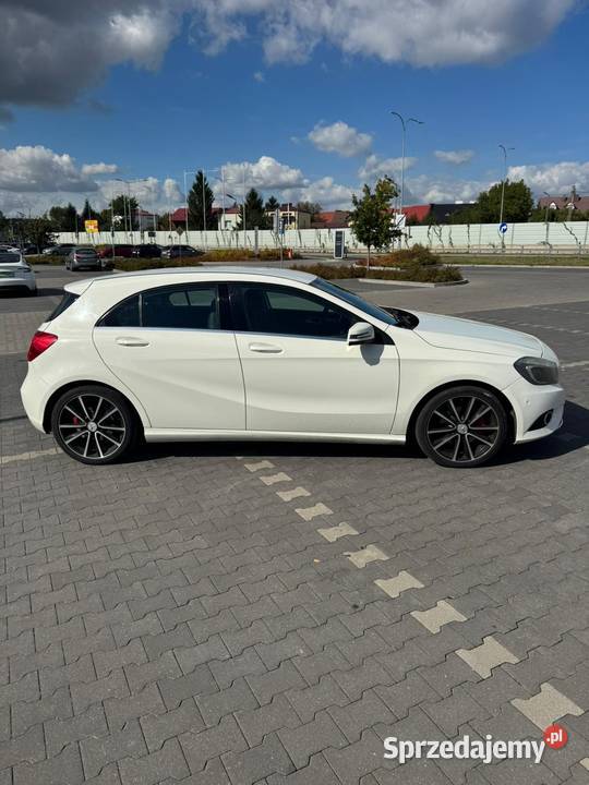 Mercedes Klasa A A180 2014 1595cm3 Lubartów