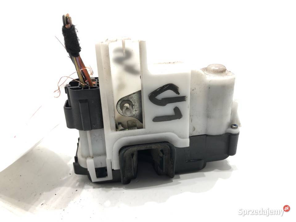 ZAMEK DRZWI LEWY PRZÓD FIAT 500 Hatchback sprzedam