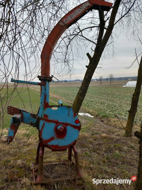 Rębak do gałęzi podczepiany do ciągnika Bychawa
