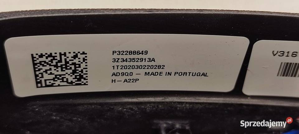 VOLVO XC40 KIEROWNICA RDESIGN 32288649 KTL Części samochodowe sprzedam