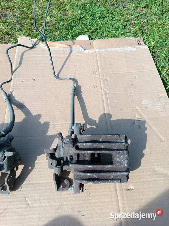 Zacisk hamulcowy lewy prawy tył Audi A1 8X Turek