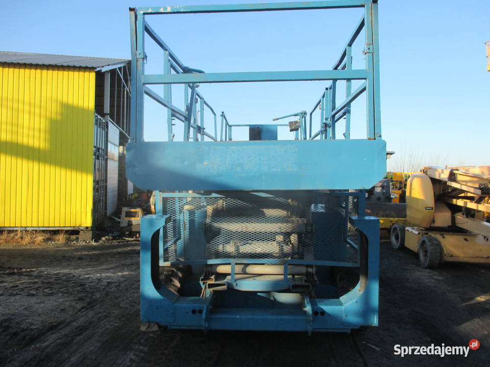 Podnośnik nożycowy spalinowy 15 m Genie GS4390 Pleszew