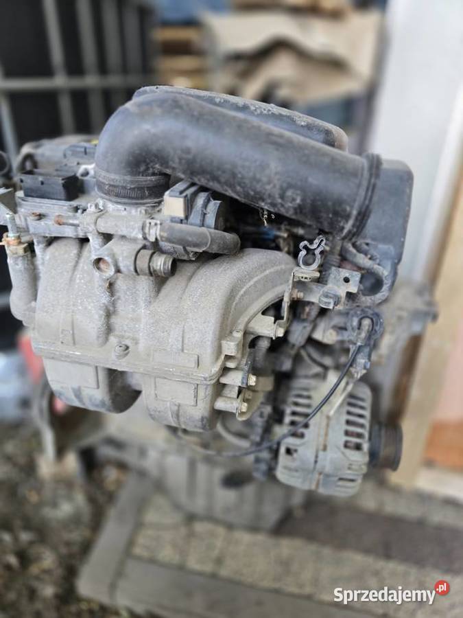 Silnik Opel Astra H Zafira 16 benzyna USZKODZONY osobowe Dopiewo sprzedam