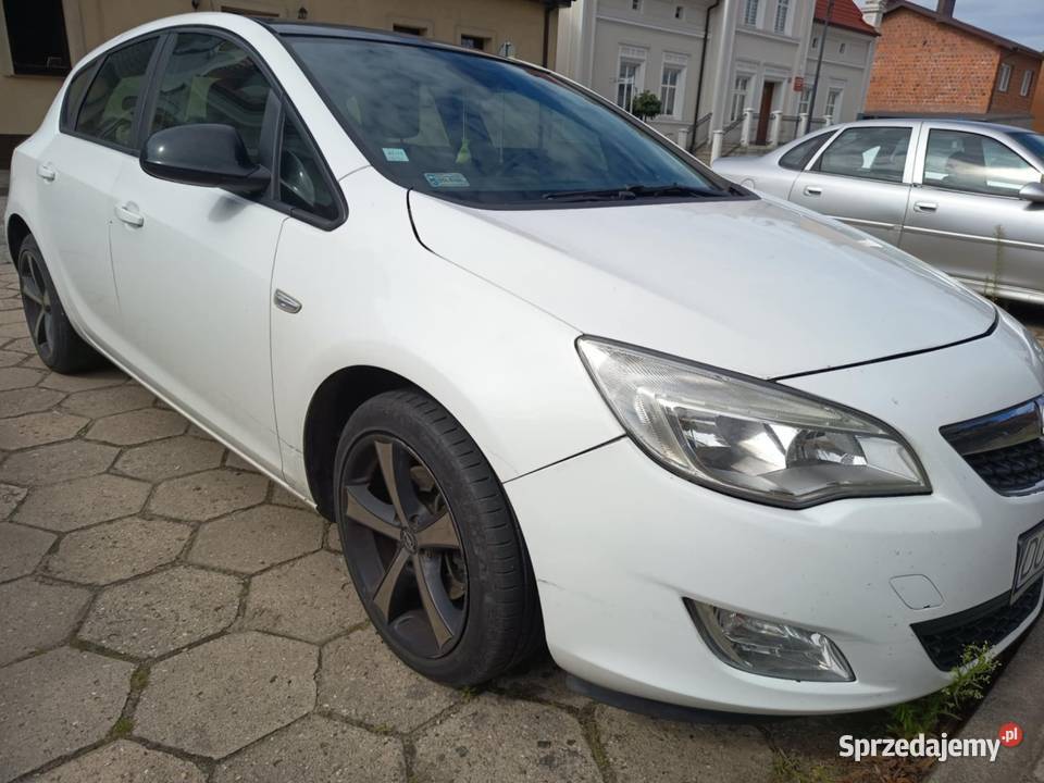 Opel Astra J 17 cdti Spalice