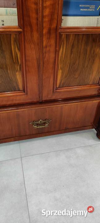 Ekskluzywna biblioteka witryna eklektyczna antyk Łagów