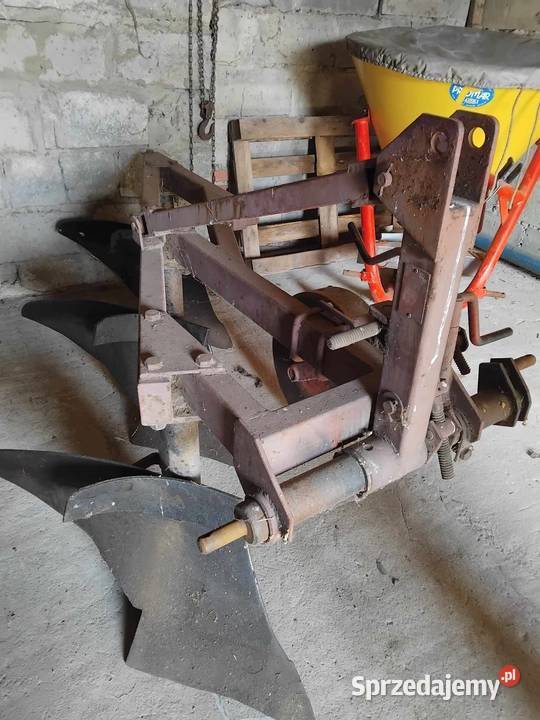Sprzedam pług 3 skibowy 721 761 046 Budziszewice sprzedam