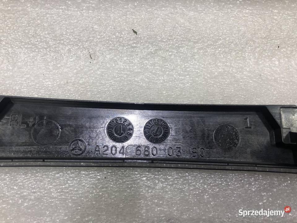 RAMKA RADIA MERCEDES W204 A2046800390