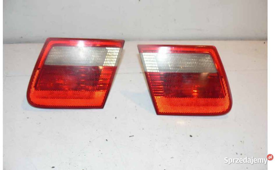 BMW E46 KOMBI 9801 LAMPY TYŁ W KLAPĘ PRAWA LEWA osobowe małopolskie Wielkie Drogi