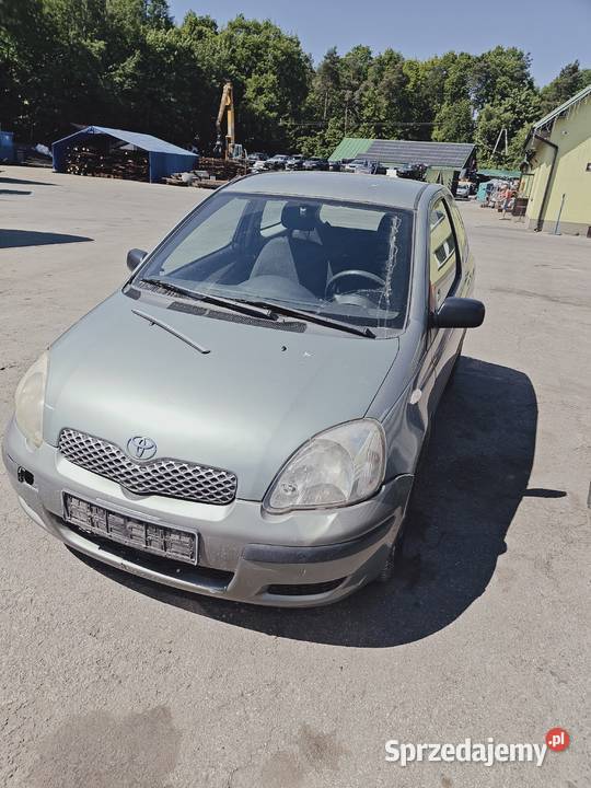 Toyota Yaris 1 polift na części osobowe mazowieckie Łagów