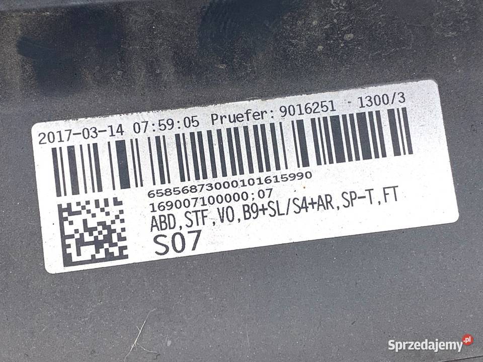 OSŁONA PASA PRZEDNIEGO AUDI A4 B9 Kombi