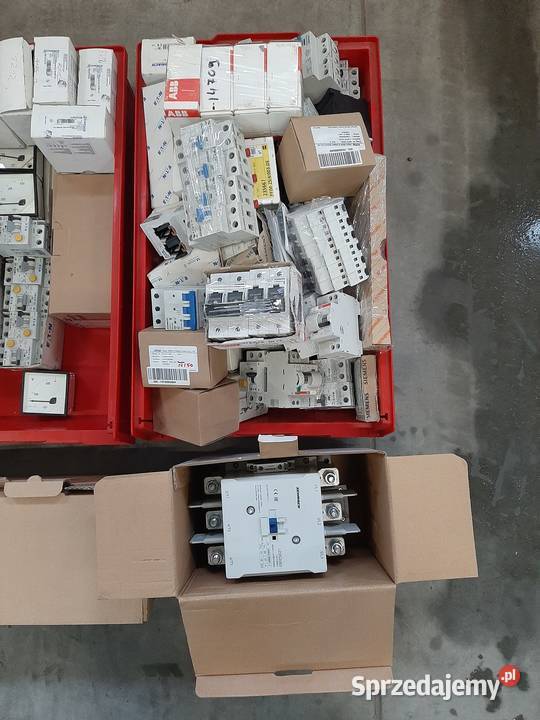 Syndyk sprzeda zestaw styczników wyłączników Warszawa