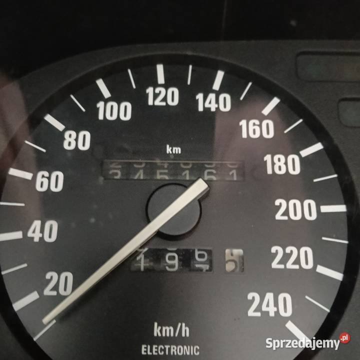 BMW e34 1990 LICZNIK zegary predkosciomierz