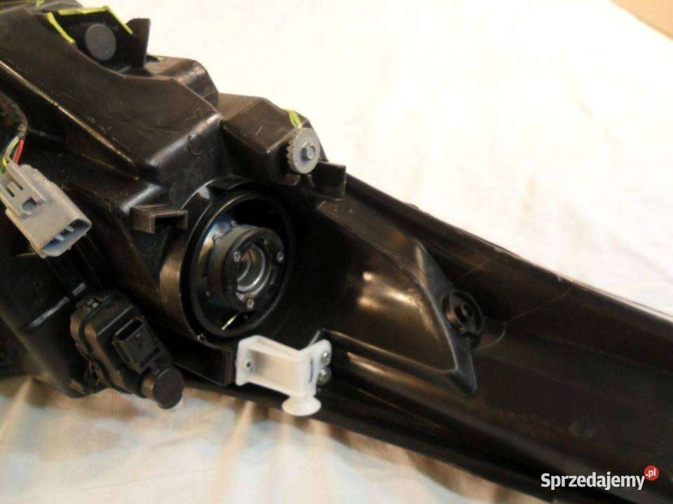 Reflektor Przód strona lewa Toyota CHR I MM194