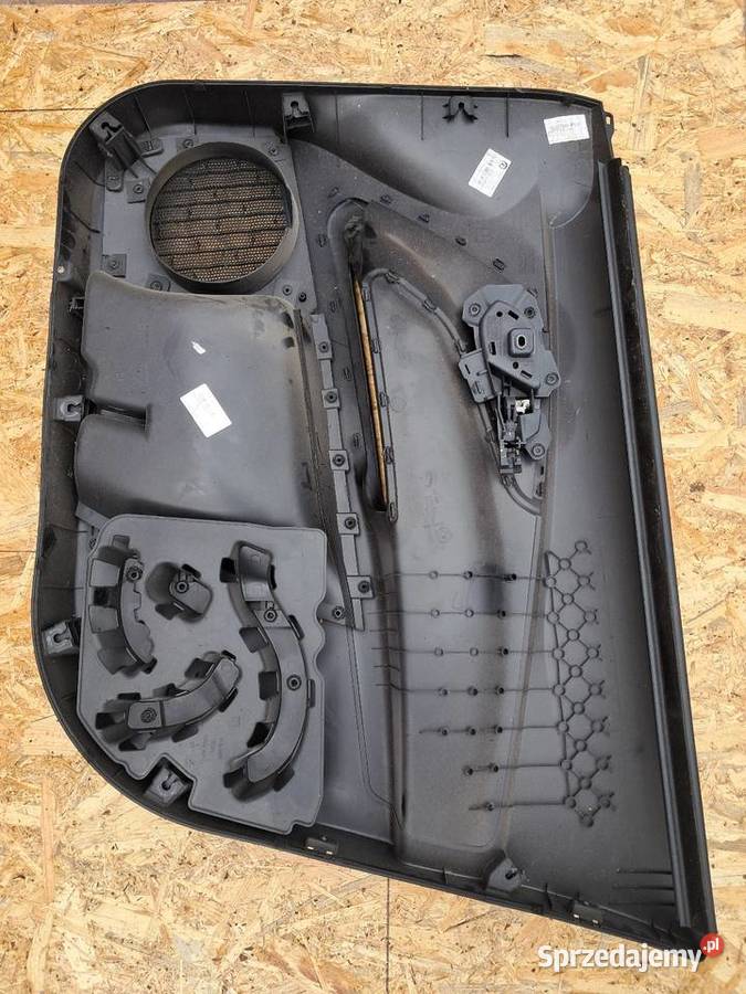 Fiat Tipo II tapicerka boczek drzwi przednich Tyszowce