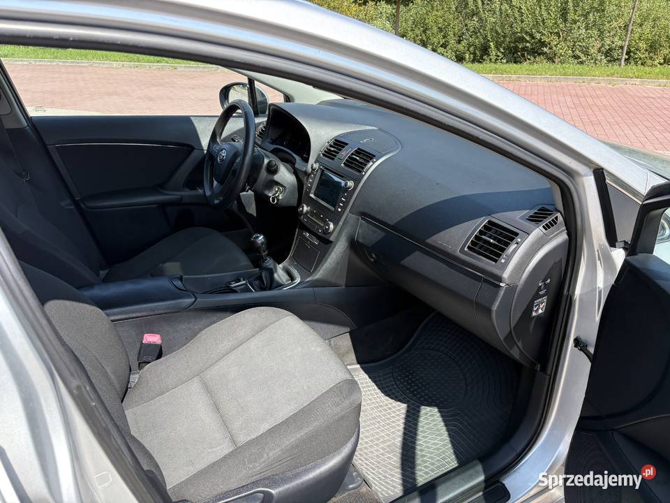 Toyota Avensis 20d4D 126 2009 zarejestrowana Jelcz-Laskowice sprzedam