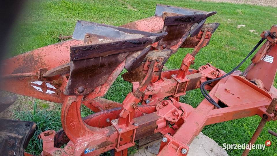 Pług obrotowy 3skibowy nieuszkodzony sprzedam