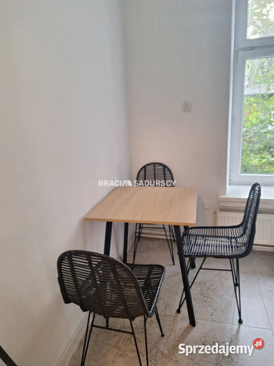 Mieszkanie Kraków Różana 47m2 2 pokoje parter małopolskie