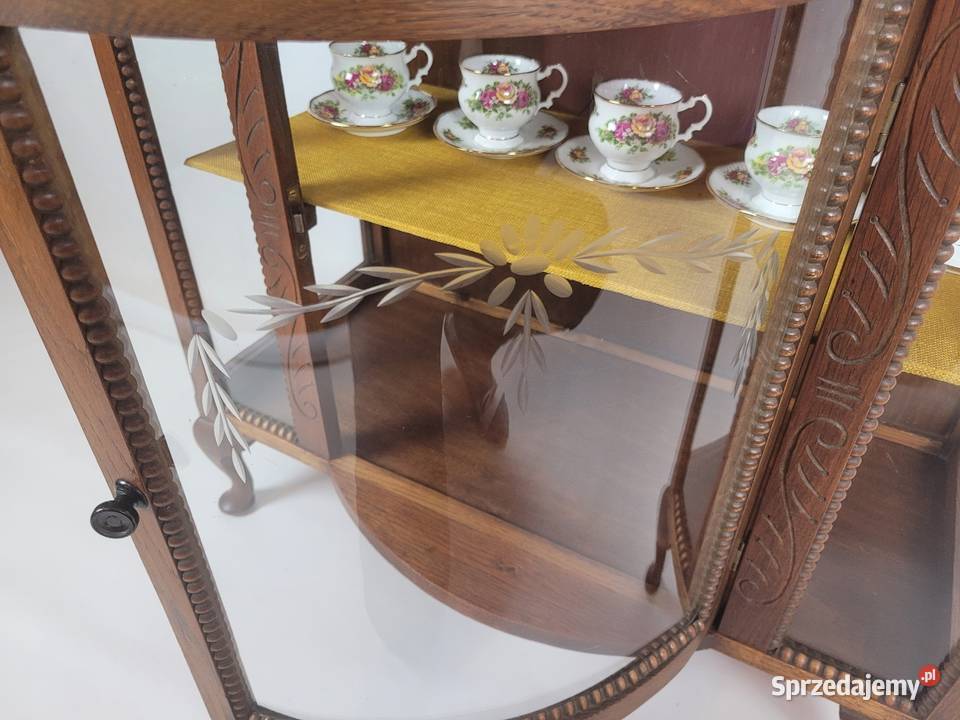 Herbaciarka dębowa gięta szyba Białogard