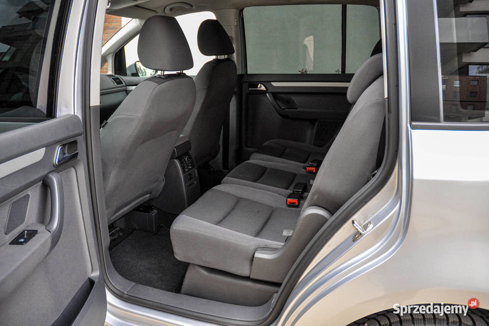 Volkswagen Touran 2010 r 1598cm3 Wrocław sprzedam