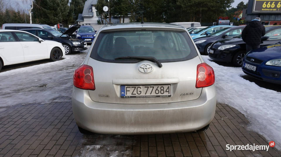 Toyota Auris zarejestrowany ubezpieczony 4/5